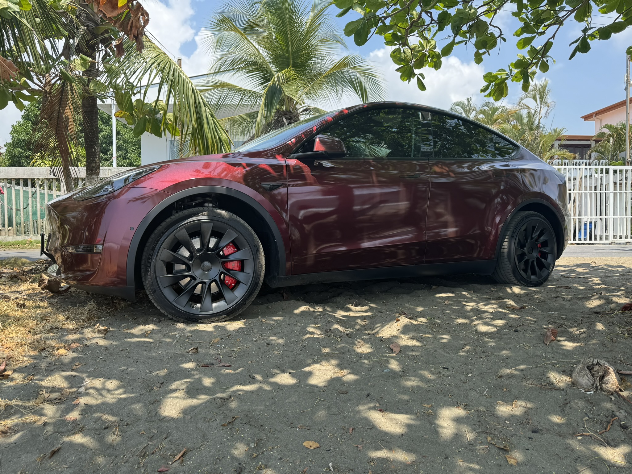 Tesla Model Y Long Range foto 5