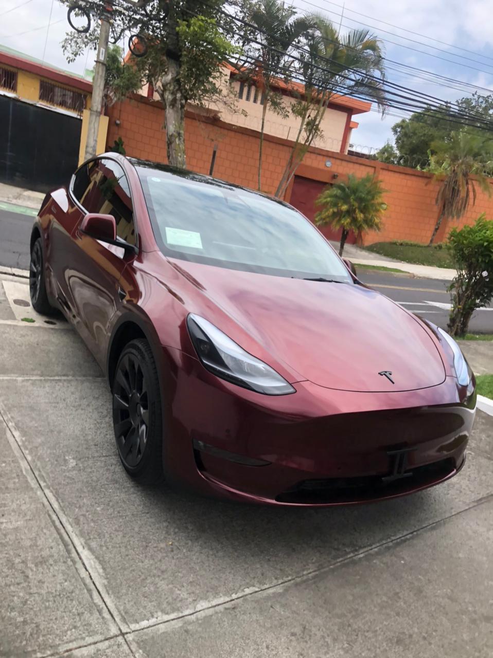 Tesla Model Y Long Range foto 8