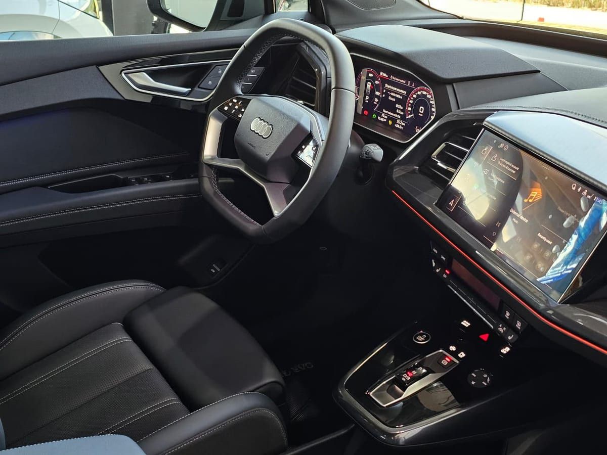 Audi Q4 Creative+ 6