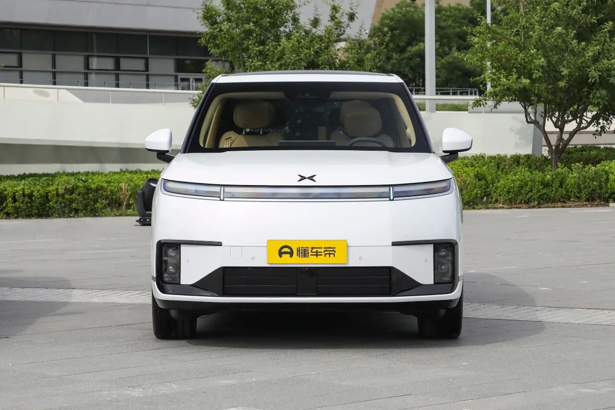 Xpeng GX EV 750KM 4WD Ultra Flagship Version 2