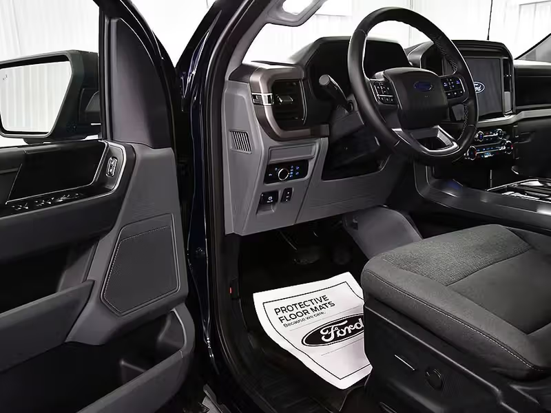 Ford F150 Lighting XLT 7