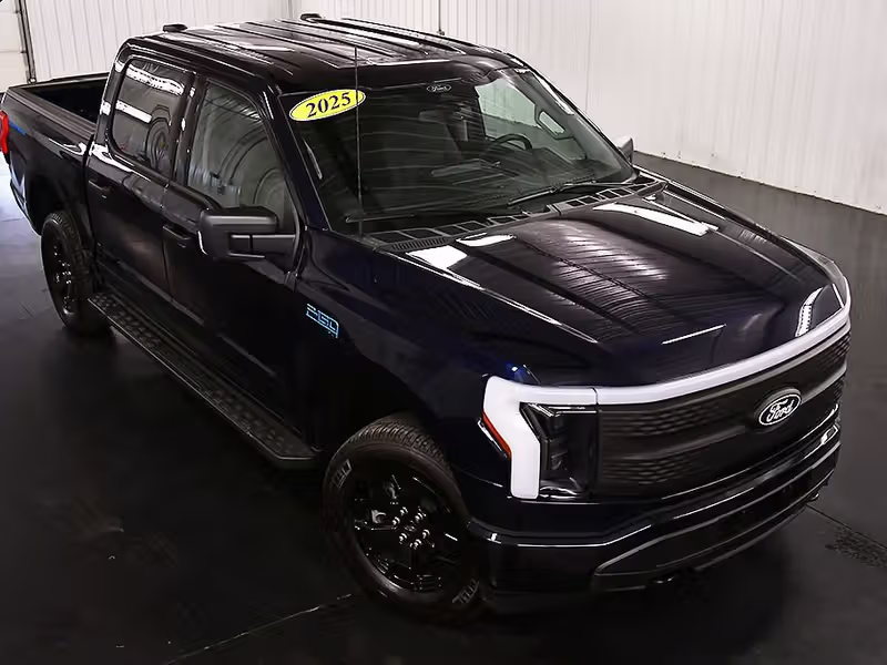 Ford F150 Lighting XLT 3
