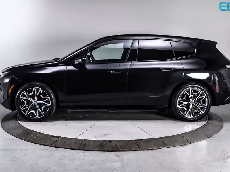 BMW IX xDrive50 AWD 3