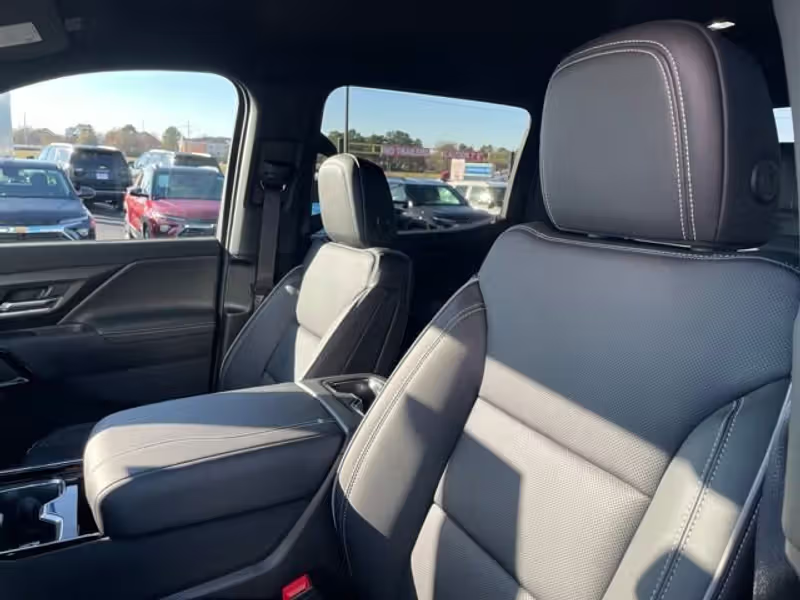 Chevrolet Silverado EV LT 3