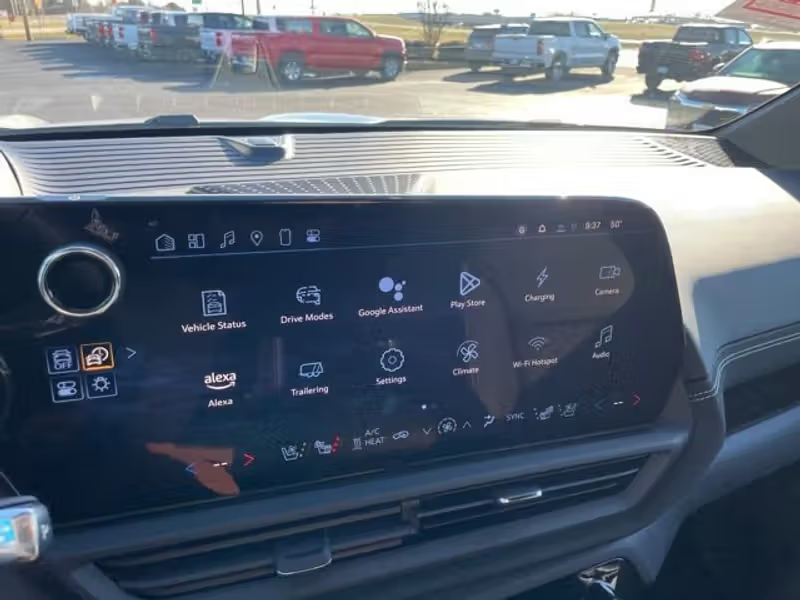 Chevrolet Silverado EV LT 4
