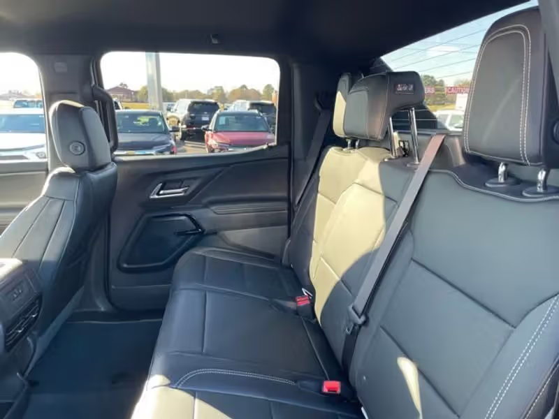 Chevrolet Silverado EV LT 7