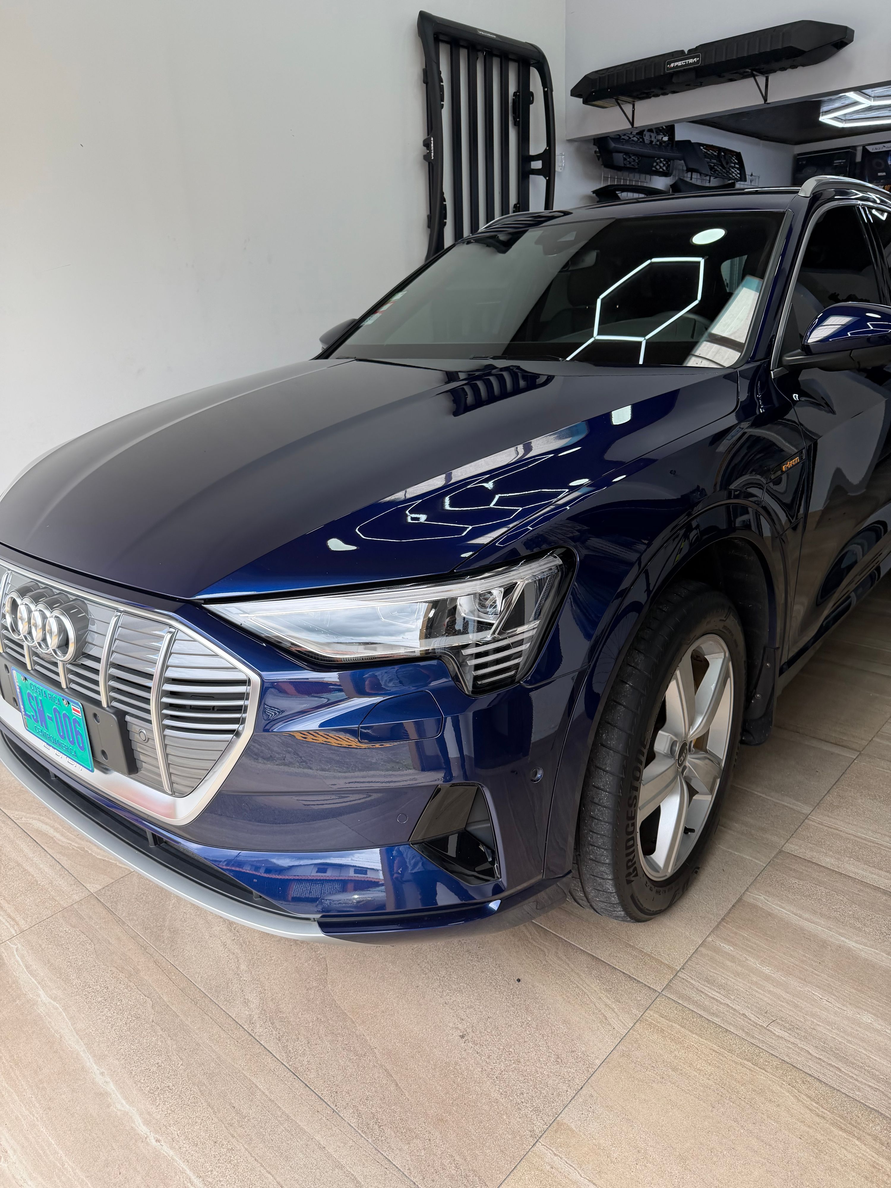 Audi etron Quattro 50 foto 5