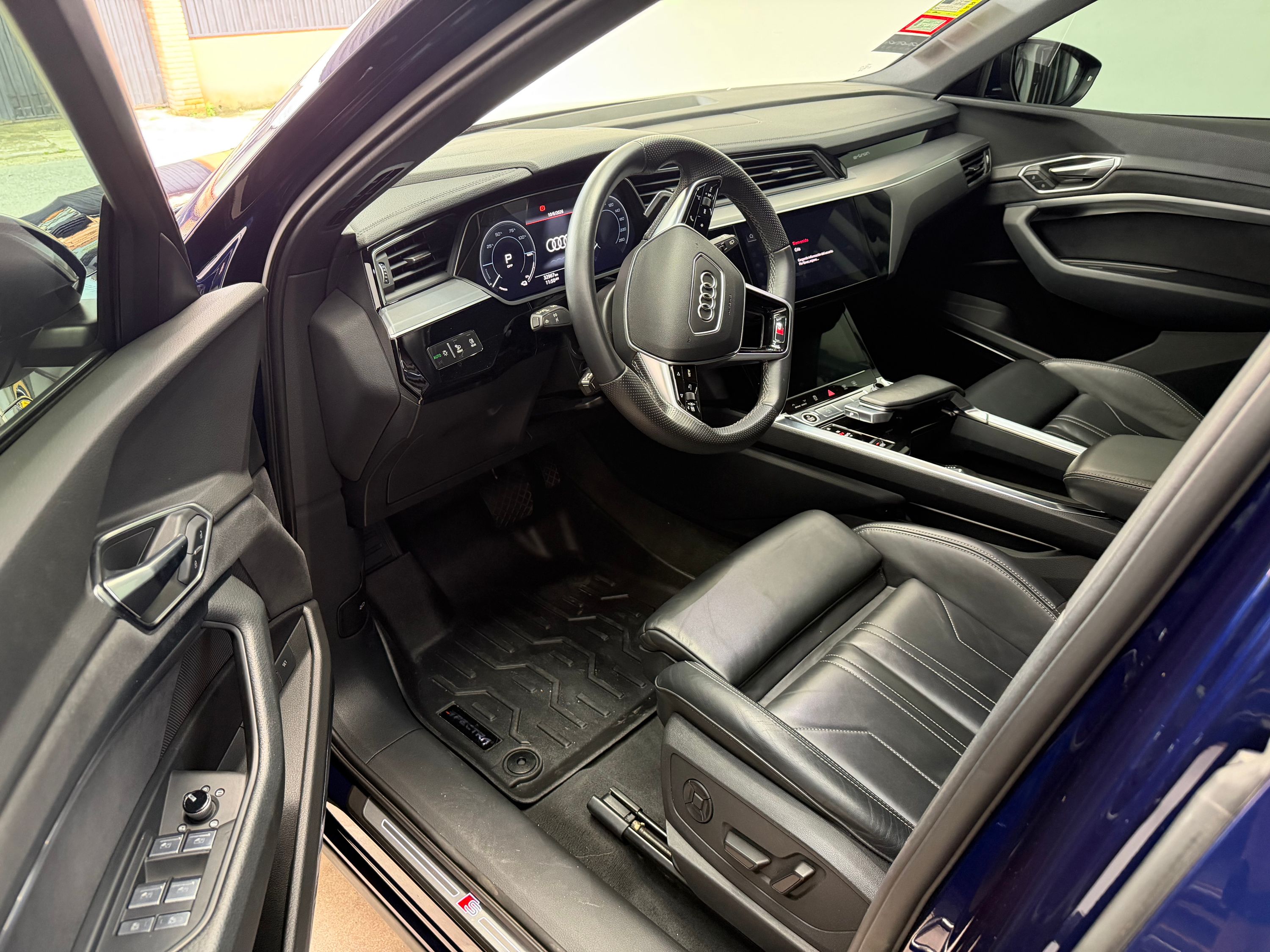 Audi etron Quattro 50 foto 8