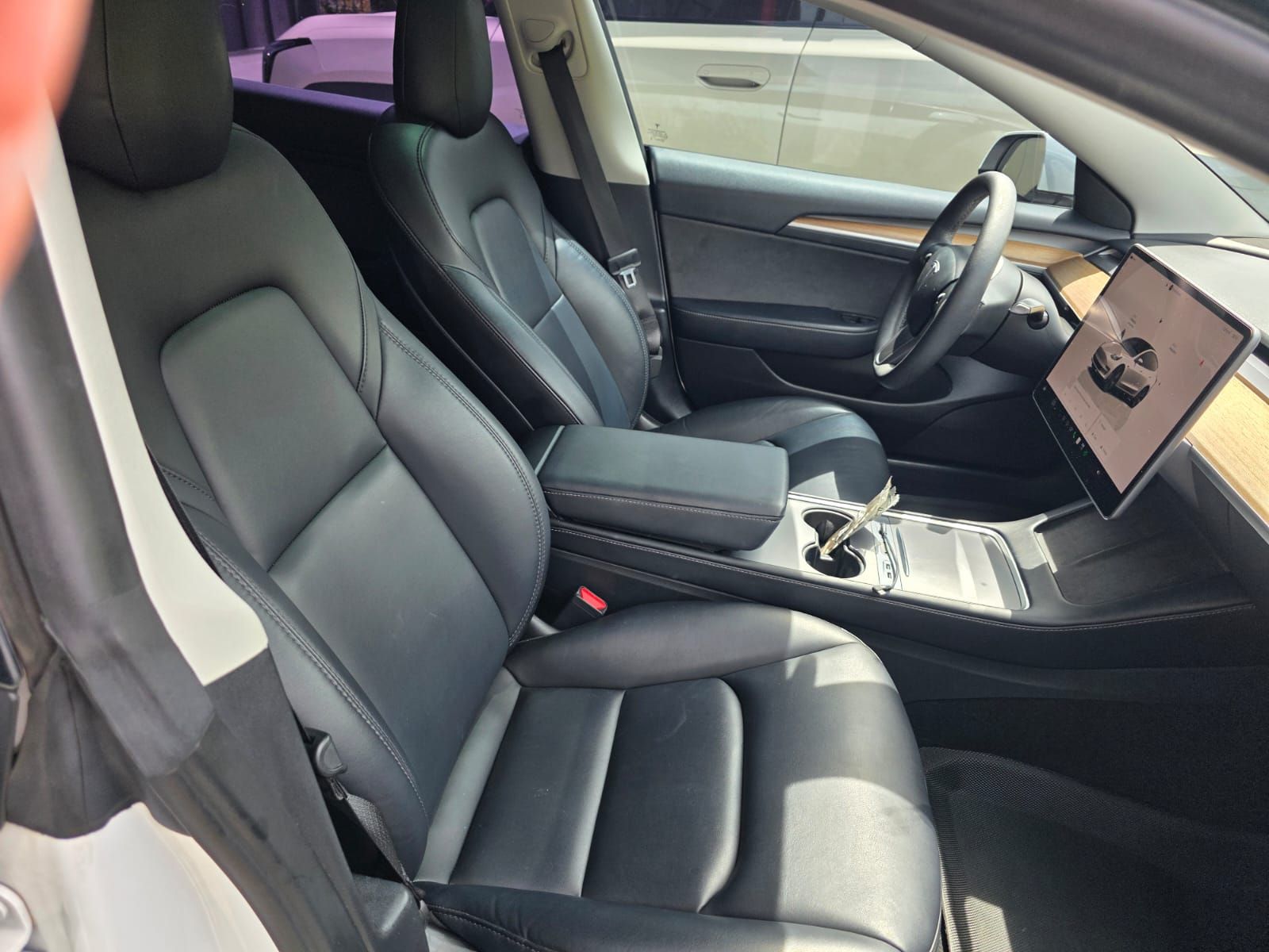 Tesla Model 3 foto 6