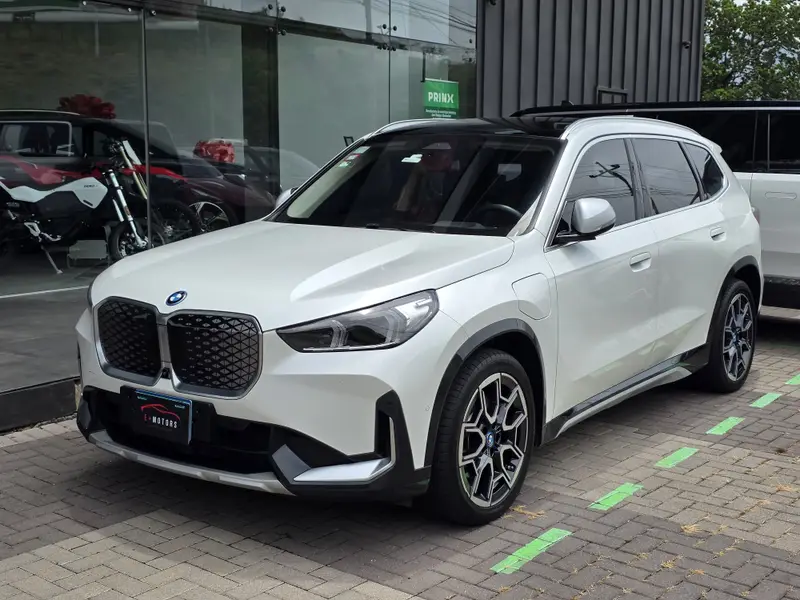 BMW IX1 30L AWD