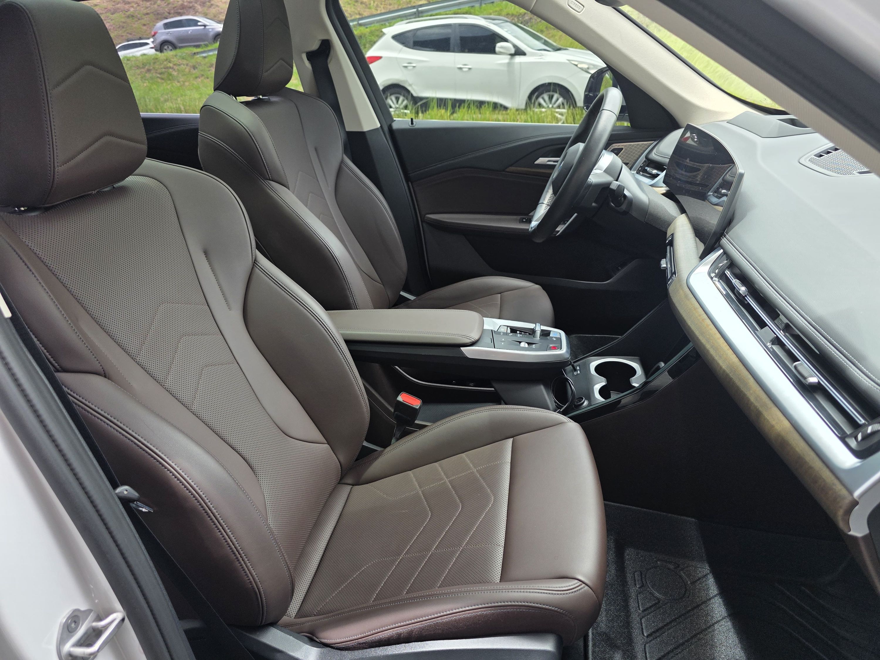 BMW IX1 30L AWD foto 6