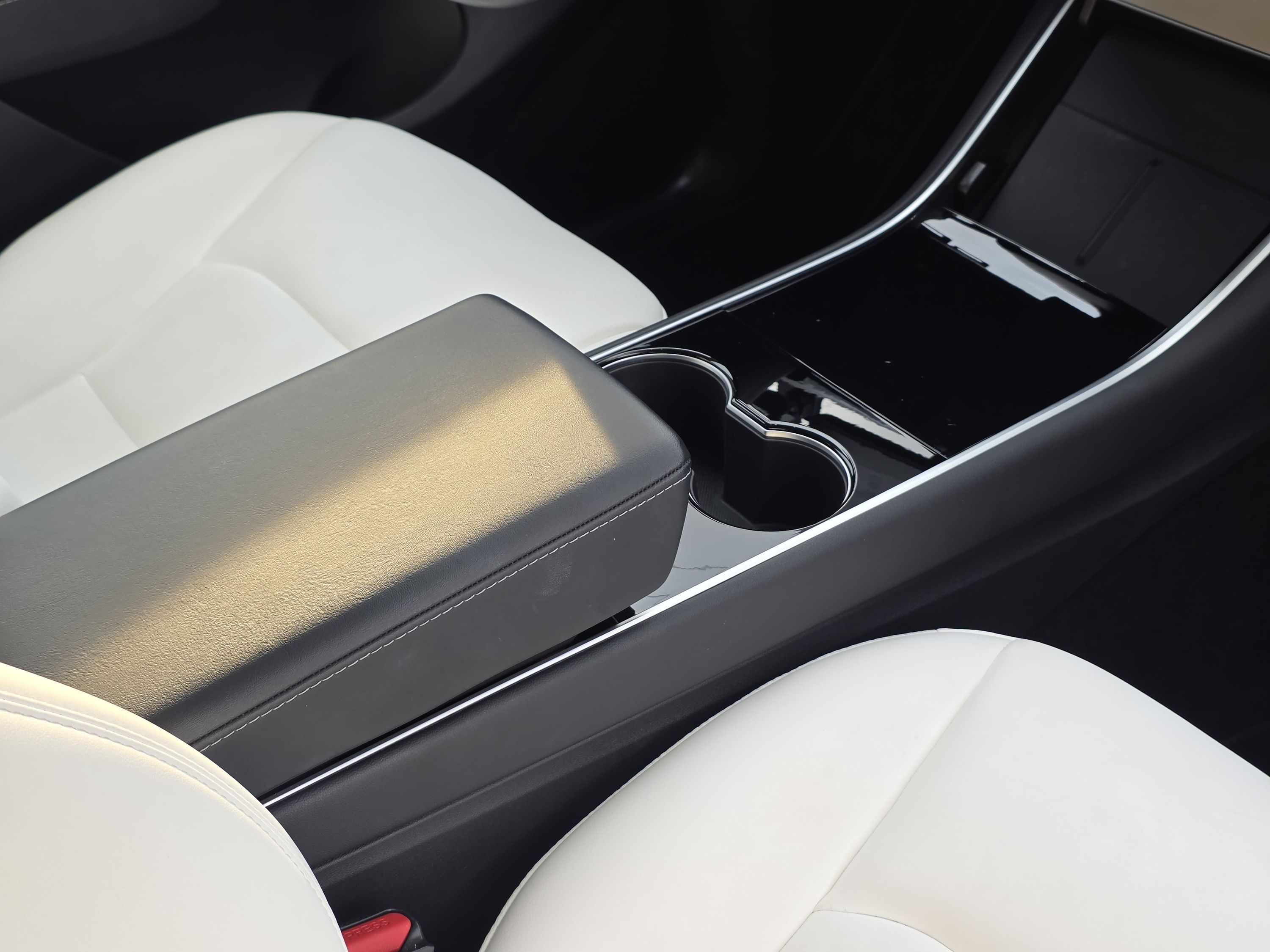 Tesla Model Y Long Range AWD foto 6