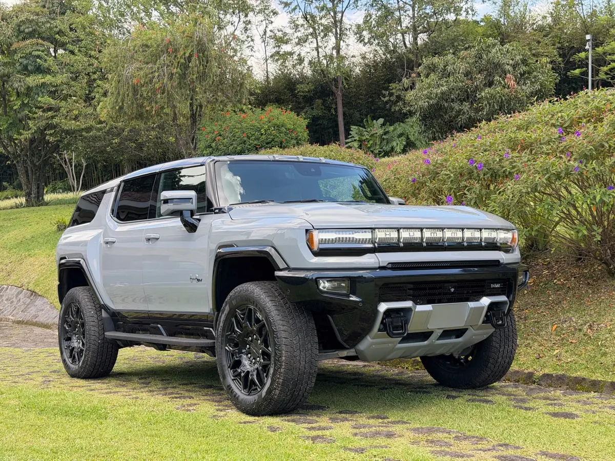 GMC Hummer EV SUV 2X